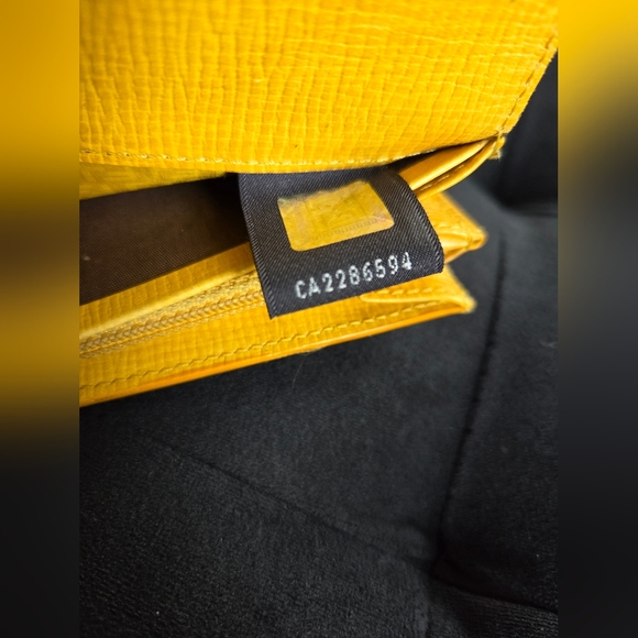 Authentic Fendi Monogram Wallet - Picture 5 of 9